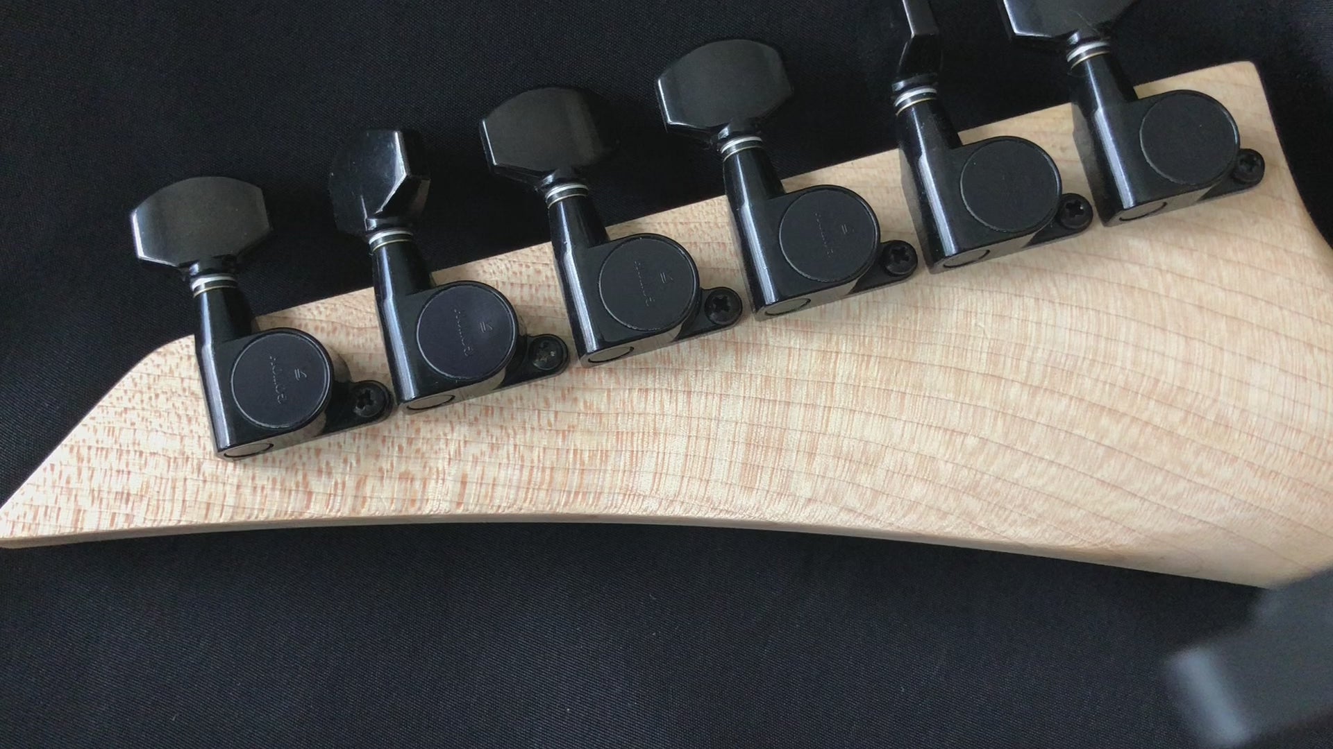 HexHider® Single – SmallStage